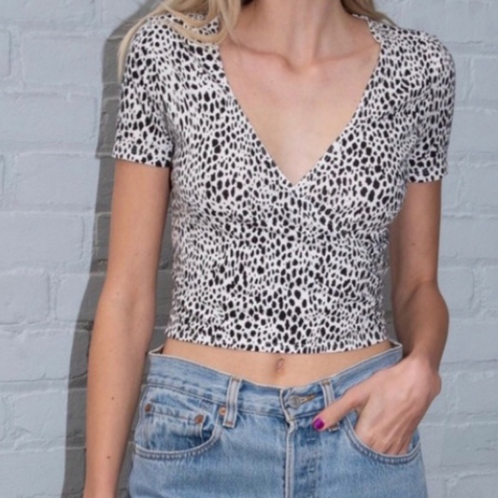 BRANDY MELVILLE - Rae Top